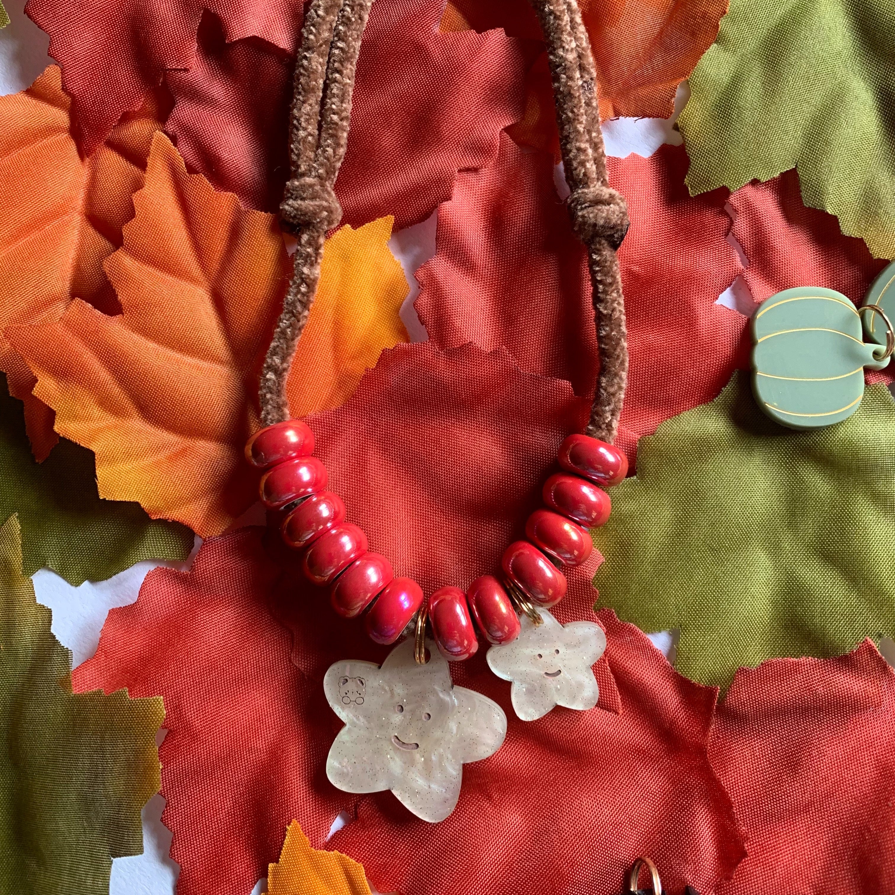Collar cordón con chapa identificativa