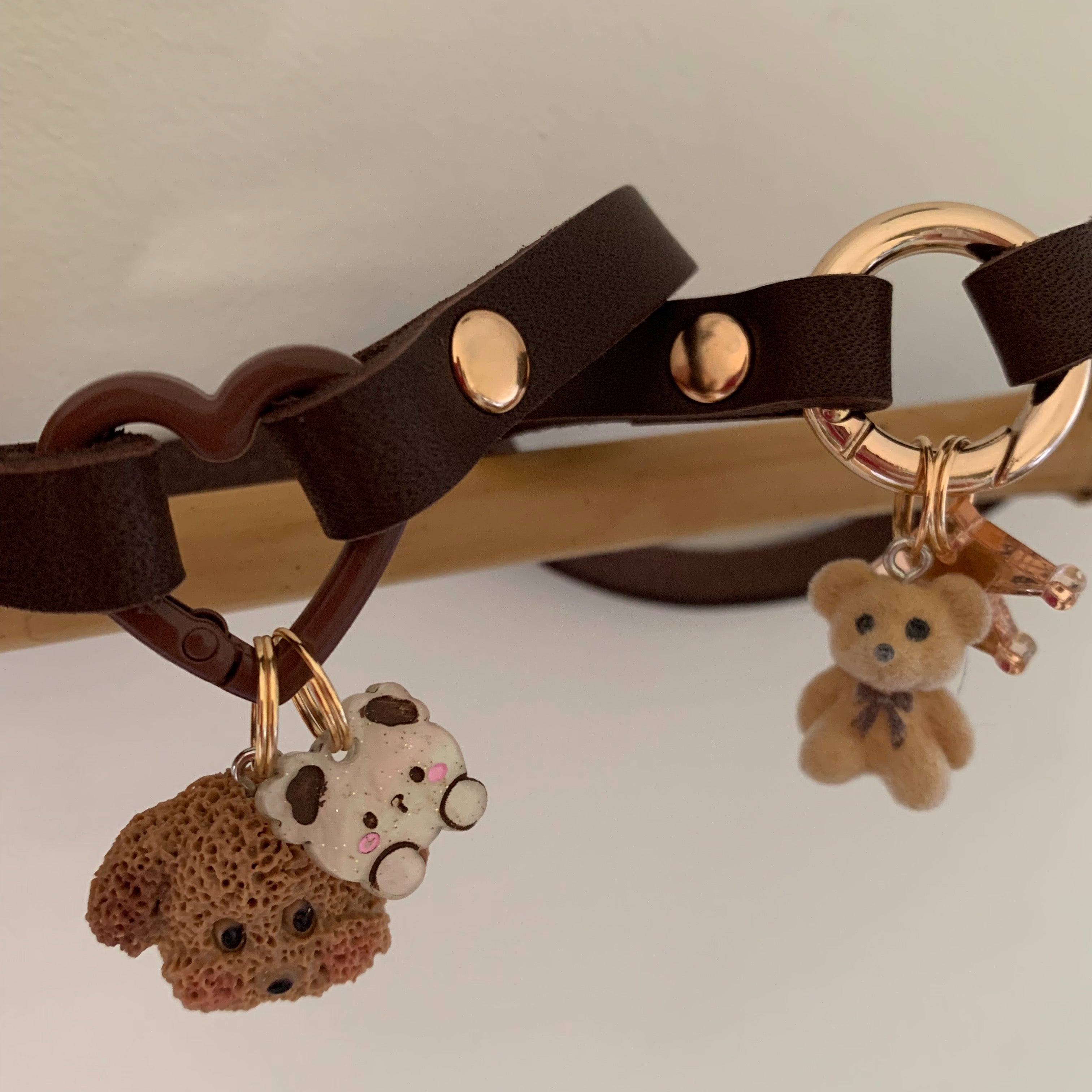 Pack Home collar piel con charms