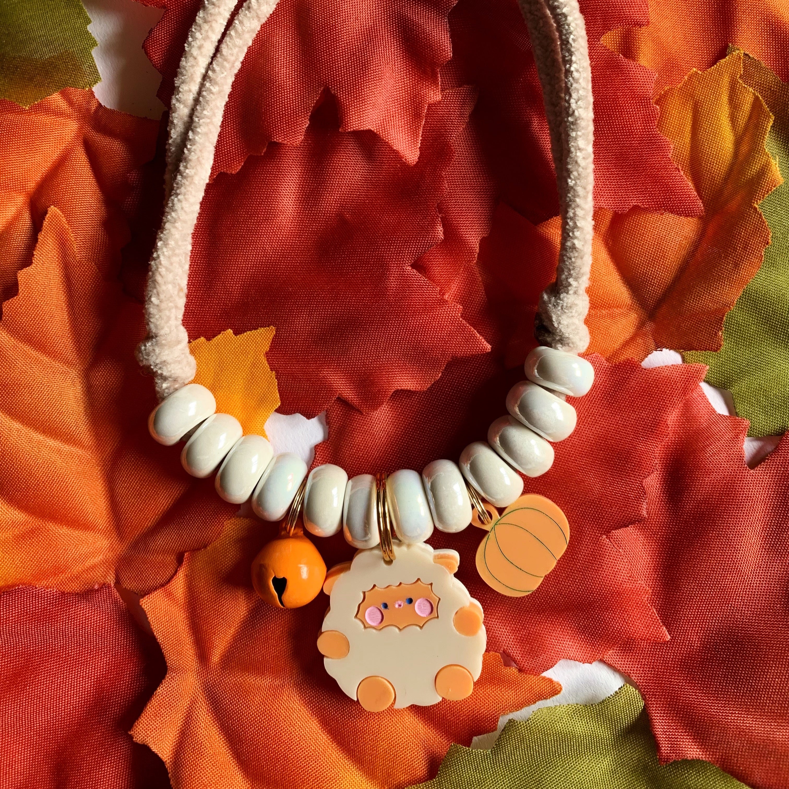 Collar cordón con chapa identificativa