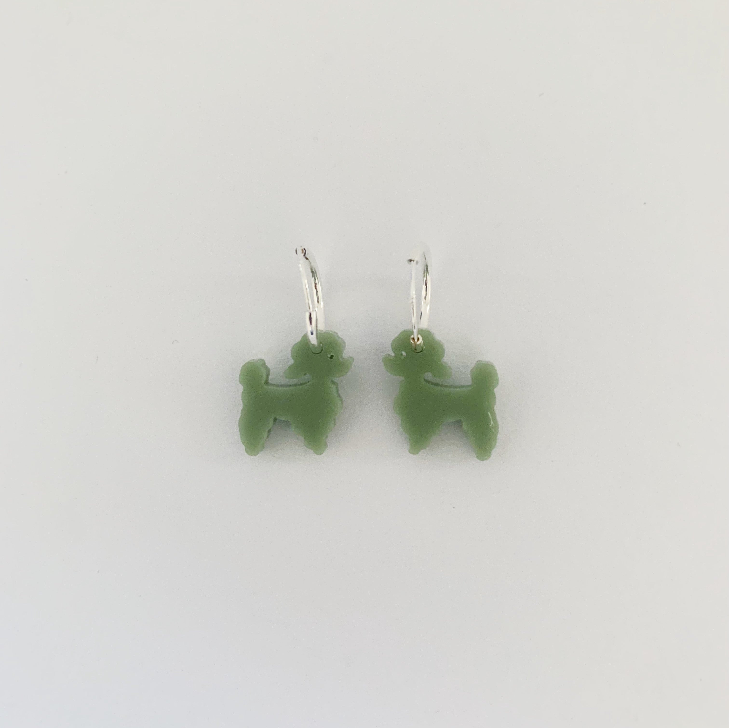 Pendientes caniche